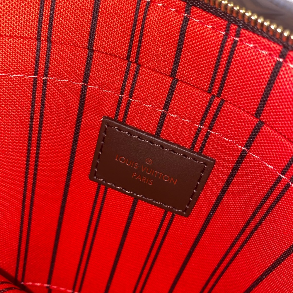 Louis Vuitton Damier Ebene Neverfull GM Wristlet - Picture 5 of 5